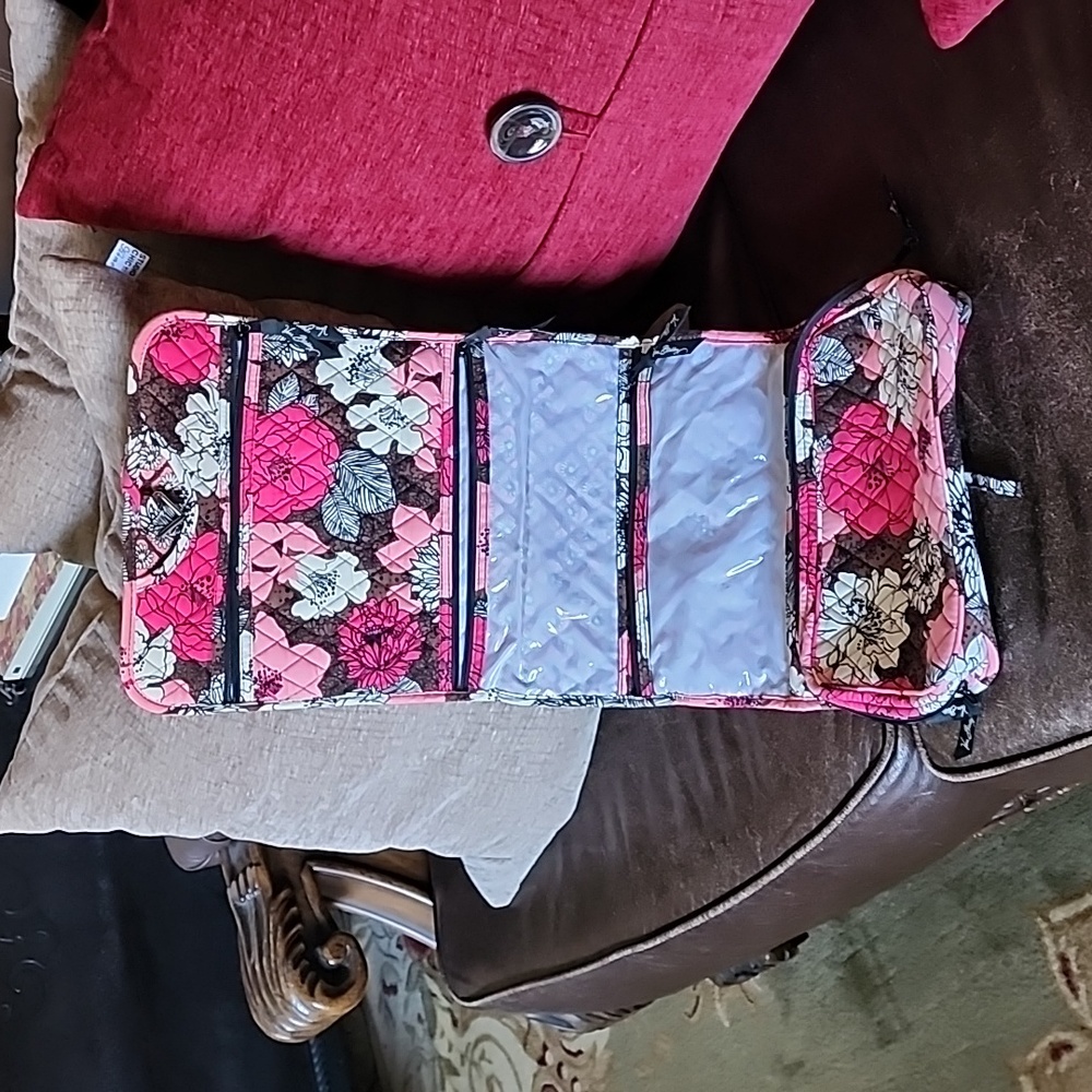 Vera Bradley Toiletry Bag Mocha Rouge Pattern